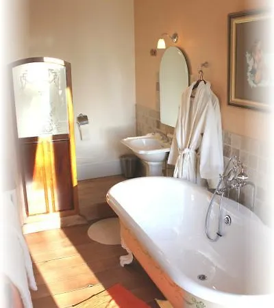 Chateau Des Saveurs Guest house