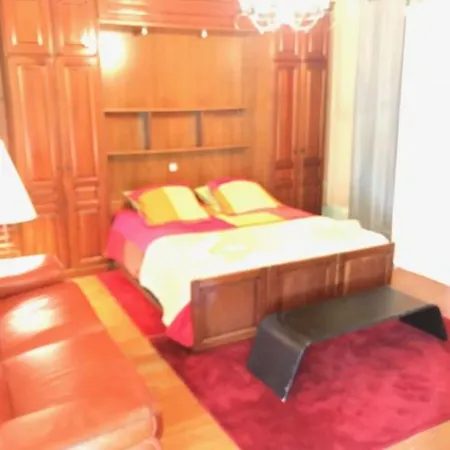 Casa de hóspedes Chateau Des Saveurs 3*