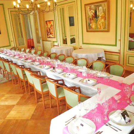 Chateau Des Saveurs