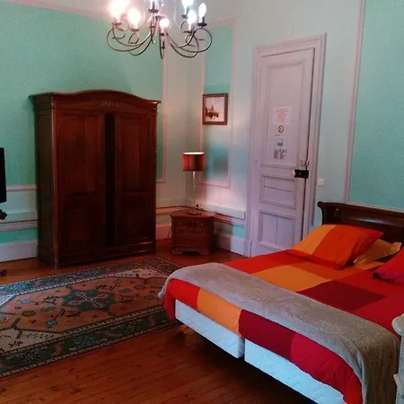 Casa de hóspedes Chateau Des Saveurs 3*